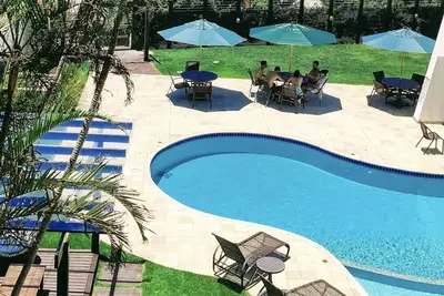 Image de Bel appartement avec accès direct à la plage, belle piscine et balcon