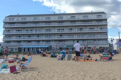 Image de Condo en bord de mer avec divertissement en direct et Ă 11 km de la plage