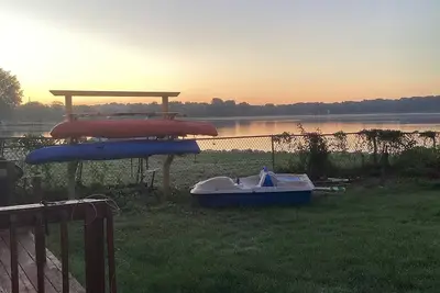 Image de Animaux acceptés Lakefront Beach Cottage