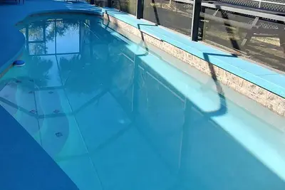 Image de Villa de luxe entièrement privée avec une piscine chauffée à North Port. (9 invités).