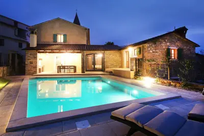 Image de Villa de luxe et la cave Benvenuti sont les \"condiments\" clés pour vos vacances