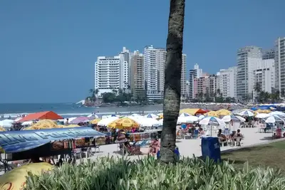 Image de Asturies - Guarujá - 150 mètres de la plage - En face de l’Afpesp de Colonia.