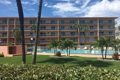 Image de Rez de chaussée sur la plage!