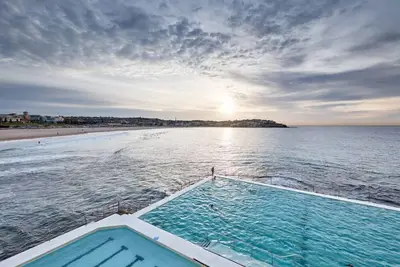 Image de Vues de Bondi, superbes critiques, refuge isolé contemporain. Lisez nos avis