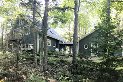 Image de Seabreeze Cottage - Une retraite en bord de mer en bord de mer.