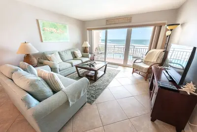 Image de Ocean Front Complex Les belles vue sur l'océan! Vous ne pouvez pas obtenir plus près de l'océan!