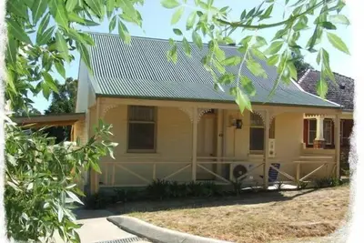 Image de Ambrose Cottage Castlemaine
