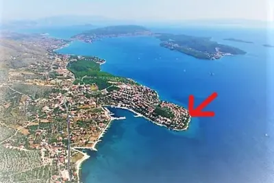 Image de Villa Tonka Seget Vranjica - à seulement 10 mètres de la plage.