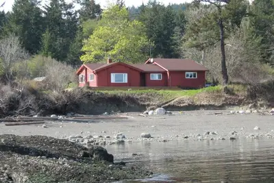 Image de Spectaculaire Waterfront Retreat sur South Pender Island - Faible Banque plage