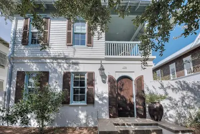 Image de ** Belle maison Rosemary Beach - Animaux acceptés - option Carriage House **
