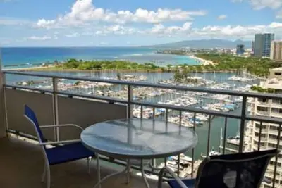 Image de Deluxe Oceanview Waikiki Condos. . . à quelques pas du sable