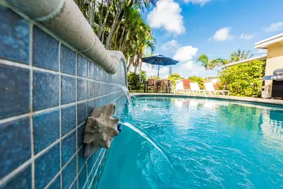 Image de 4/2 jardin zen - Piscine chauffée au sel - Plage - SPÉCIAL juin 195 $ nuit / 4 personne