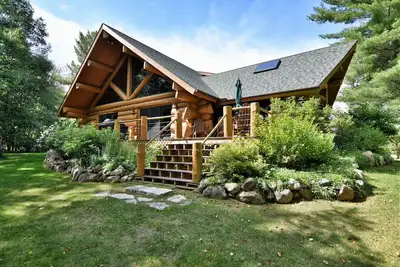 Image de Maison isolée journal de luxe dans le Wisconsin désert