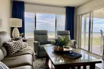 Image de Propriété Star avec magnifique vue directe sur l'océan depuis le 5ème étage 2 Bdrm Corner Unit
