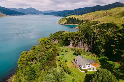 Image de Vues spectaculaires de Tory Channel et de West Head
