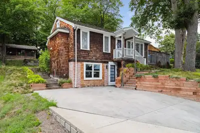 Image de Cozy Studio, Heart Of Downtown Wayzata