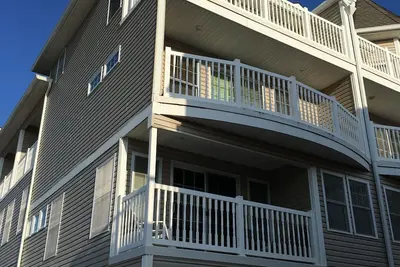 Image de Belle retraite familiale - Maison de ville 4 chambres - 1 pâté de maisons de la plage