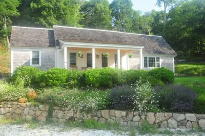 Image de Haut de gamme, chalet récemment rénové, 10 acres \/ ferme \/ près de Ocean Beach