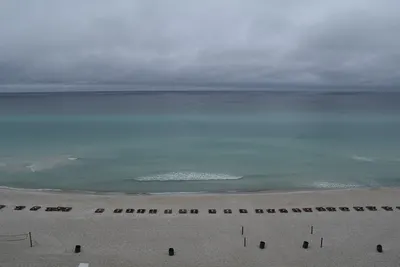 Image de 1Brm avec des lits superposés à Luxury Emerald Beach, près de Pier Park, Frank Brown Park