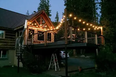 Image de Ski in Ski out Paradise en hiver! Cabine de mariage parfaite en été!