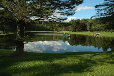 Image de Maison de 3 chambres sur une propriété de 114 acres à couper le souffle