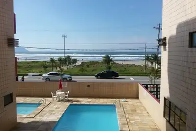 1 chambre appartement face du bâtiment à la mer. Boracéia Plage