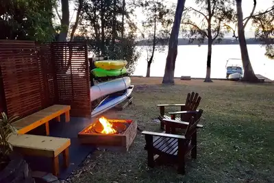 Image de Lakeside Chilling sur le lac Macquarie