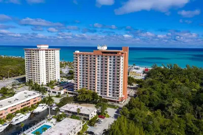 Image de Excellent emplacement! - Magnifique Condo 1 chambre au centre de Fort Lauderdale Beach