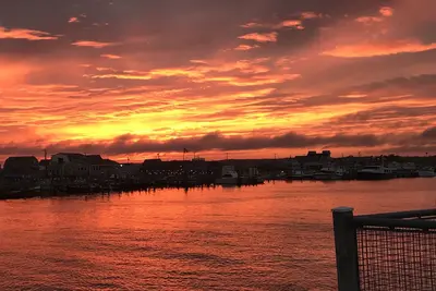 Image de Spécial dernière semaine, vue sur l'océan, Block to Beach!