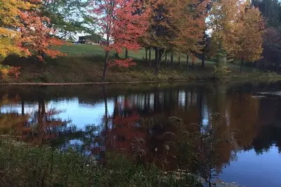 Image de Cozy & Charming Farm House à seulement 85 miles au nord de New York