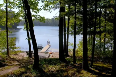 Image de Accueil du lac. Plaisir en famille. Kayaks. Souper. Pontoon Paddle Boat. PĂŞche. Smart Tv. Wifi gratuit