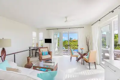 Image de Villa Wyakha - 1 Br sur la plage - Vue sur l'océan - Piscine - Tiki Huts
