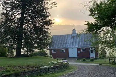 Image de Carriage House - 250 acres privés; Vues, ​​des jardins, ski, Ferme, Serenity