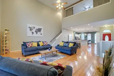Image de Nouveau! EaDo Houston Townhome Près de G. B. Conv. Centre!
