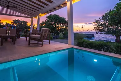 Ocean Front Villa 1 à Chukka Cove - Le Tropical Escape Parfait