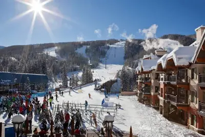 Image de 1 Minutes À Pied De Ski Lift & Gondola! Vue directe sur la montagne et les pentes, 4 personnes