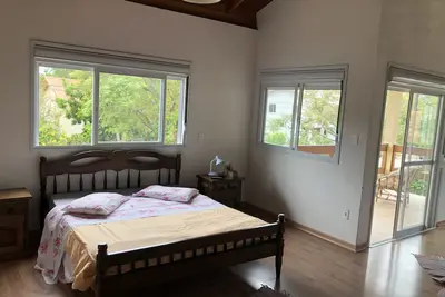 Image de Maison sur la rivière Tavares à côté de Novo Campeche à Praia do Momento au sud de l'île.