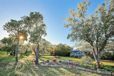 Image de James 'Farmhouse Ballandean