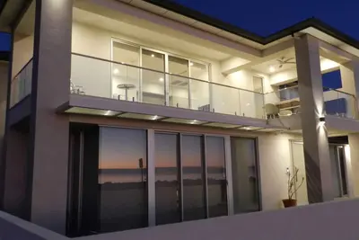 Image de Beachside Sunset Vista Adelaide - escapade en couple