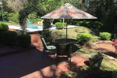 Image de Private Garden Guest House avec entrée séparée près de Fsu, centre-ville et Tmh