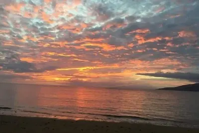 Image de Lush Garden Charmer - Couchers de soleil à couper le souffle