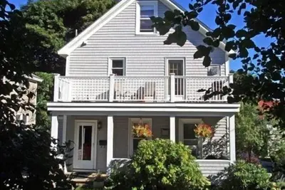 Image de Belle maison des années 1920 dans la ville de Bar Harbor