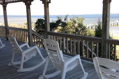 Image de Bord De L'Eau! Tranquility bytheSea, CShoreBeachHome, en face de la plage au détroit