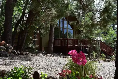 Image de Chalet Juniper dos Ă la forĂŞt