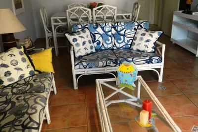 Image de Excellent ajustement à 3 pâtés de maisons de la plage Enseada-Idéal pour 6 personnes