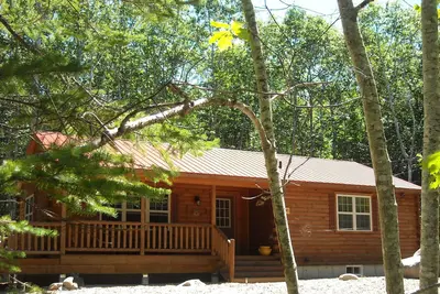 Image de Nouveau chalet rustique Ă quelques minutes du centre-ville de Bar Harbor et du parc national Acadia