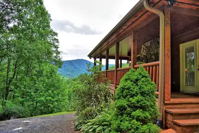 Image de Incomunicado-Nice cabine w / Hot Tub, table de billard, Wi-Fi, Fire Fire, Animaux Ok!