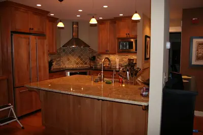 Image de Luxueux ski-on ski-off Solitude 3br + condo sur la montagne Okemo avec une vue imprenable