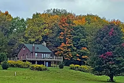 Image de Chalet près d'Ellicottville, Ny avec une vue imprenable.