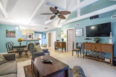 Image de Absolument Magnifique! Villa entièrement rénovée et confortable, confortable avec WiFi